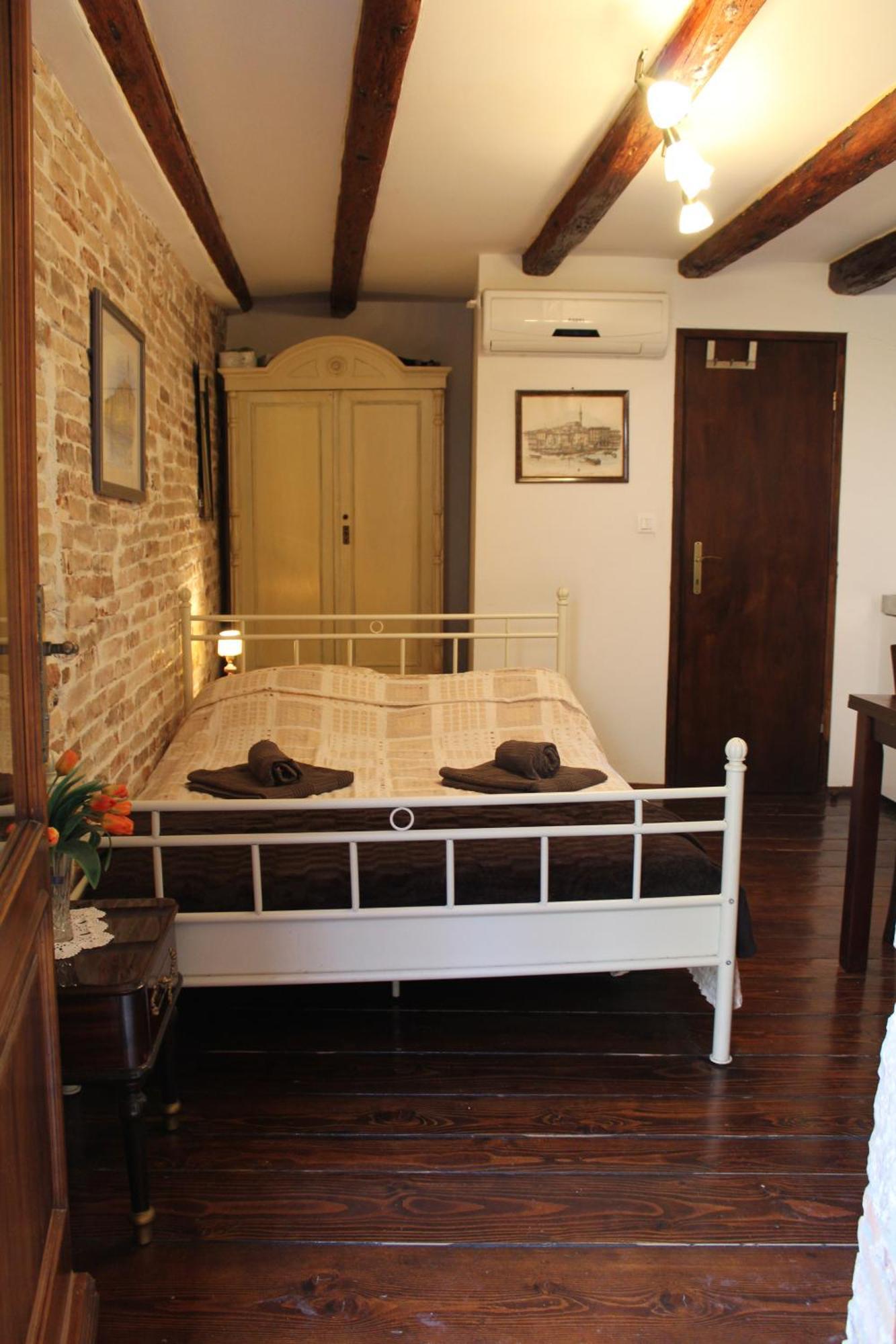 רוביני Rooms Da Angelica Old City מראה חיצוני תמונה