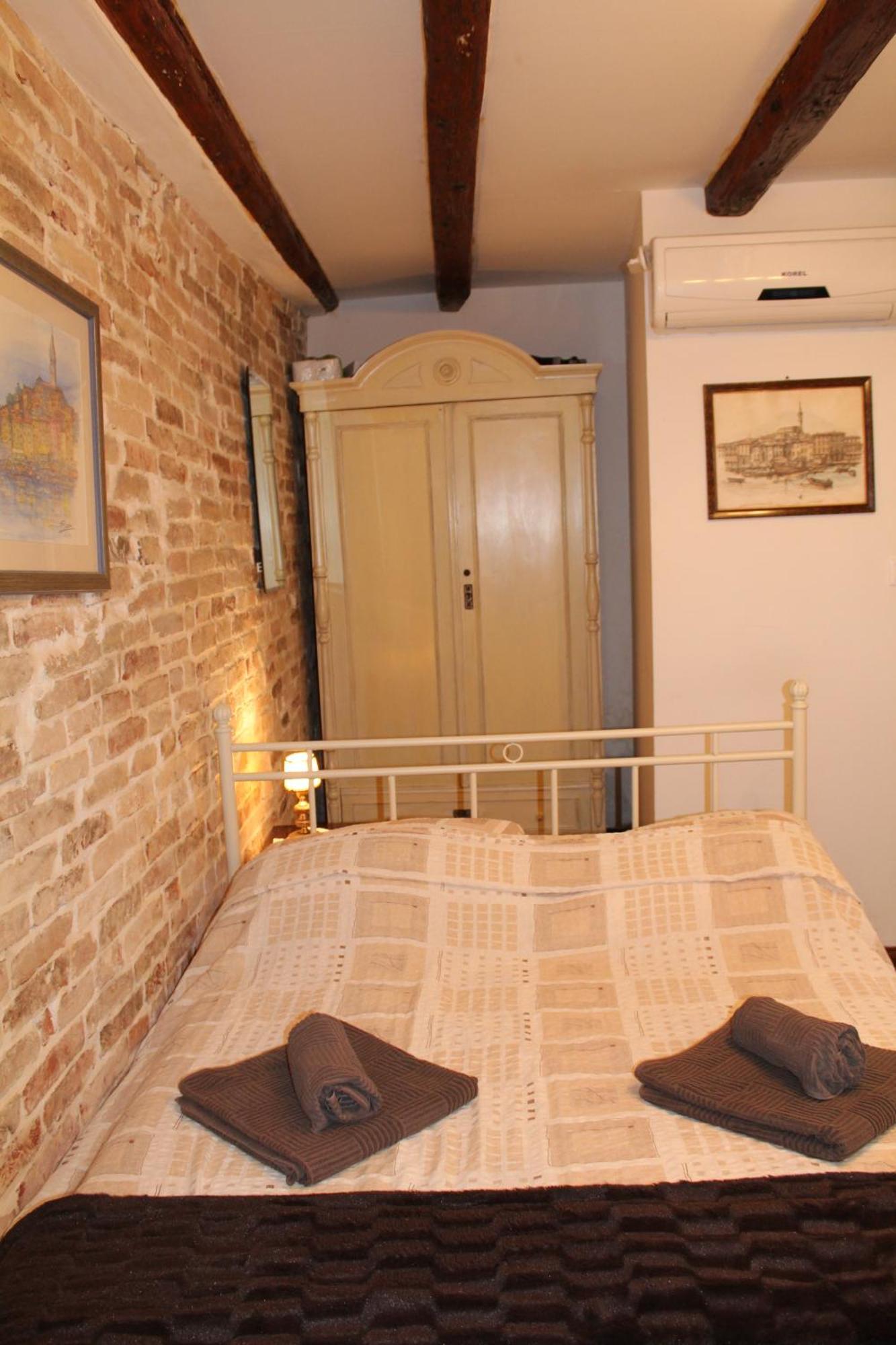 רוביני Rooms Da Angelica Old City מראה חיצוני תמונה