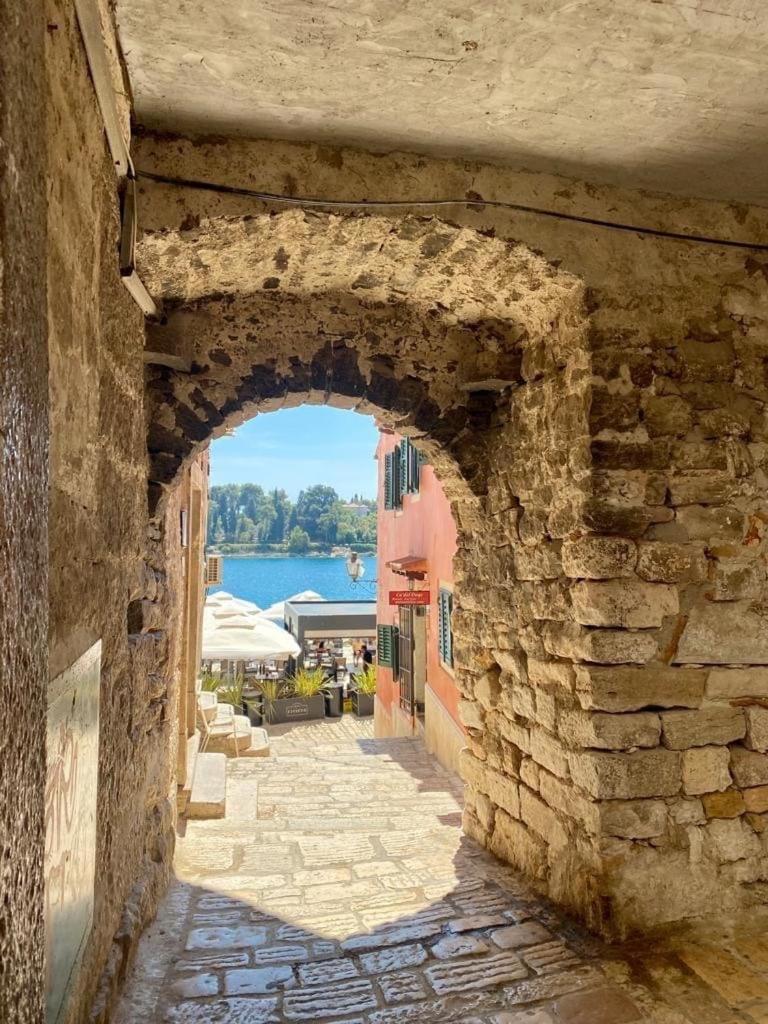 רוביני Rooms Da Angelica Old City מראה חיצוני תמונה